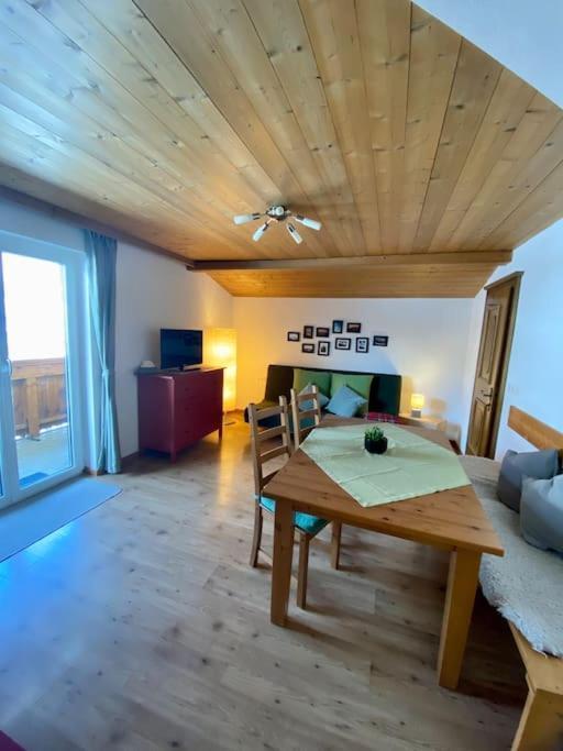 Alpenchalet Basecamp Apartment 2 Санкт Мартин ам Тененгебирге Екстериор снимка